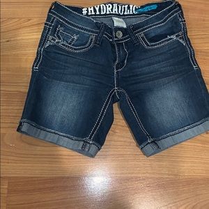 Hydraulic Bailey low rise jean shorts Size 3/4